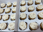 Load image into Gallery viewer, Vanilla cupcakes
