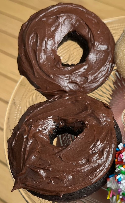 Chocolate donuts (4 pack)